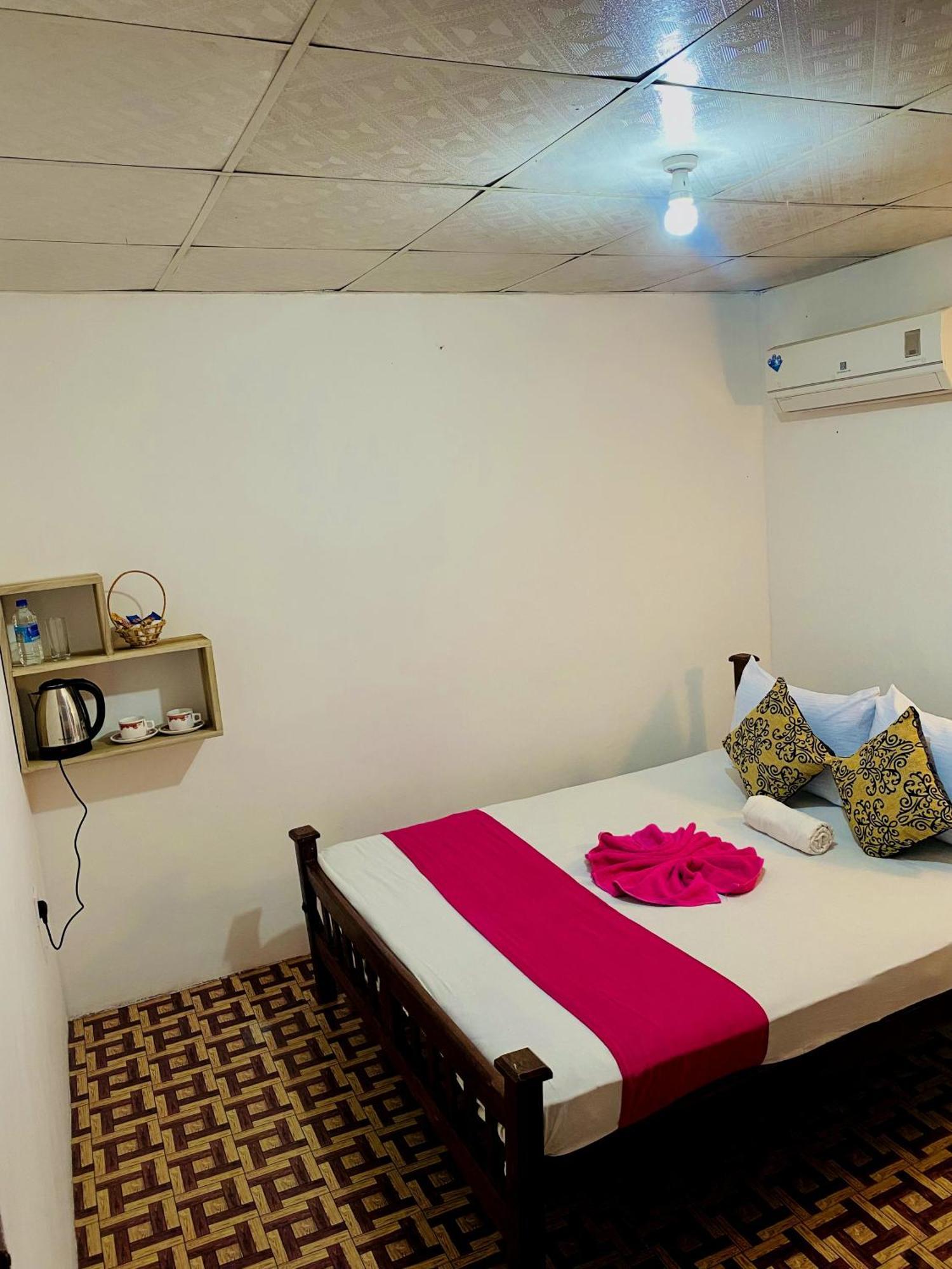 Sigiri Lakshan Home Stay Сигирия Екстериор снимка